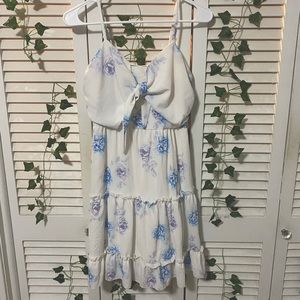 bow top white dress!